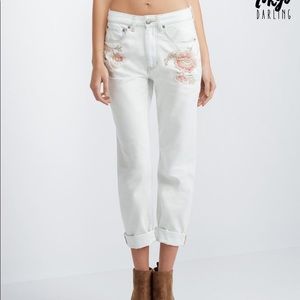 Aeropostale Tokyo Darling Embroidered White Jeans
